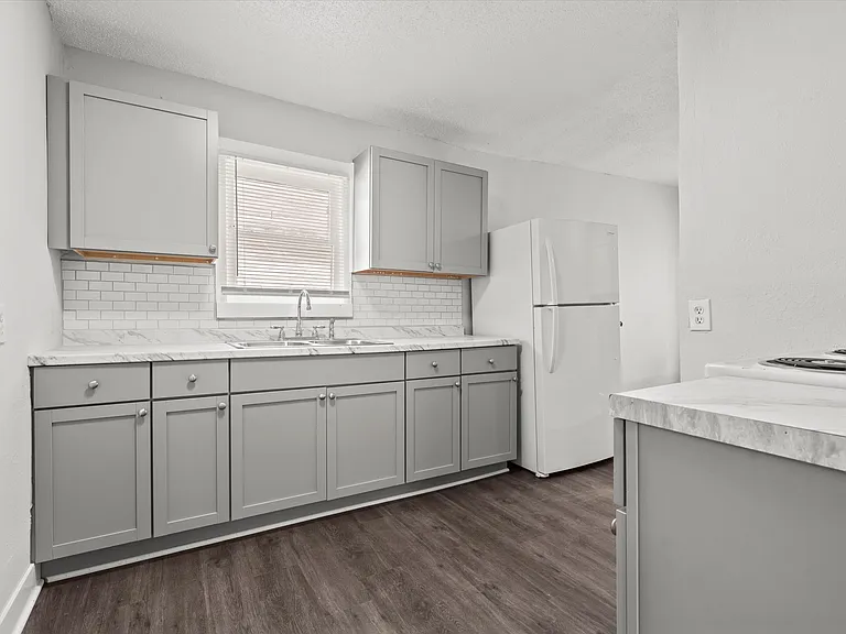6915 Agnes Ave #1 — Photo 5