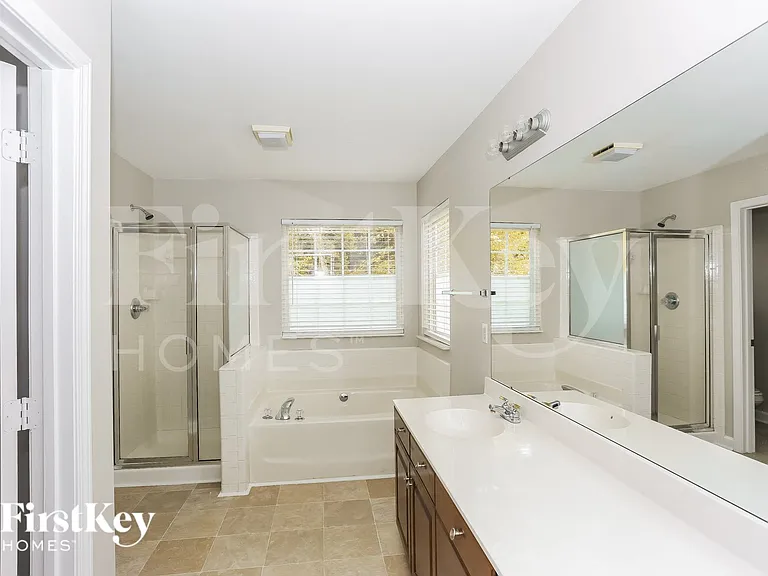 8601 Glade Ct — Photo 13