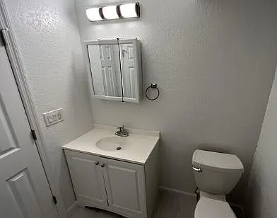 432 Auburn Dr #104 — Photo 9