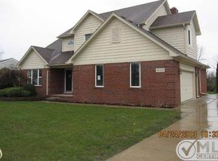 46253 North Ave, Macomb, MI 48042