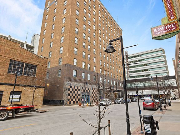 2nd image of 400 Walnut St Ste 903