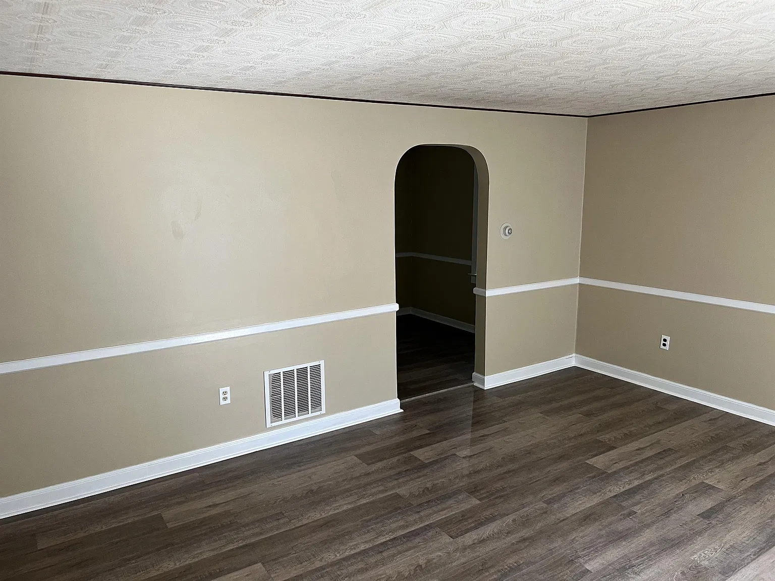 2021 Wallace Street - 1 — Photo 4