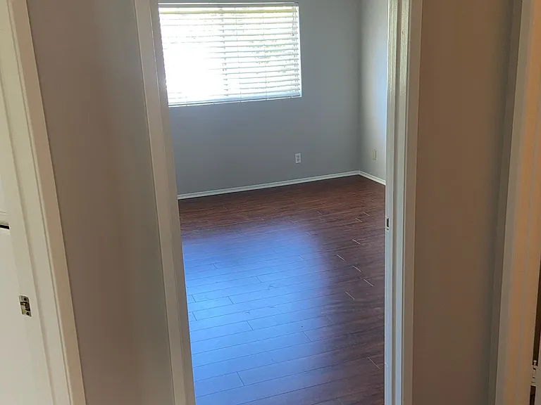 600 N Whitnall Hwy — Photo 10