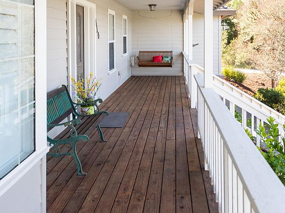 5th image of 810 Revel Road