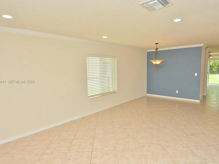 4648 56th Ln — Photo 4