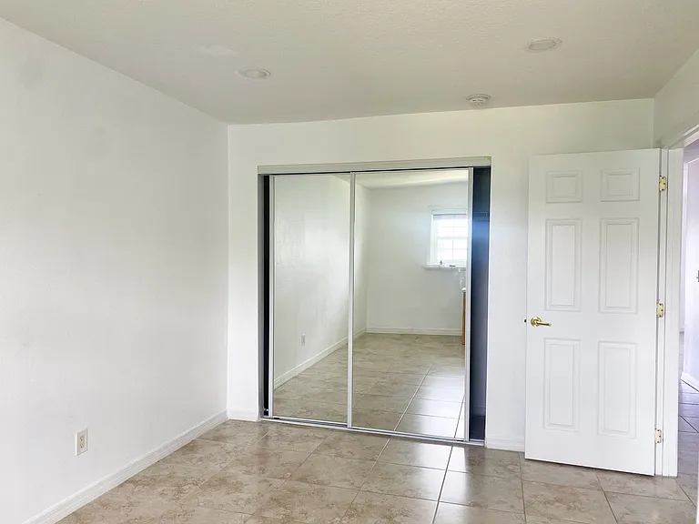 3342 N Key Dr #L6 — Photo 13