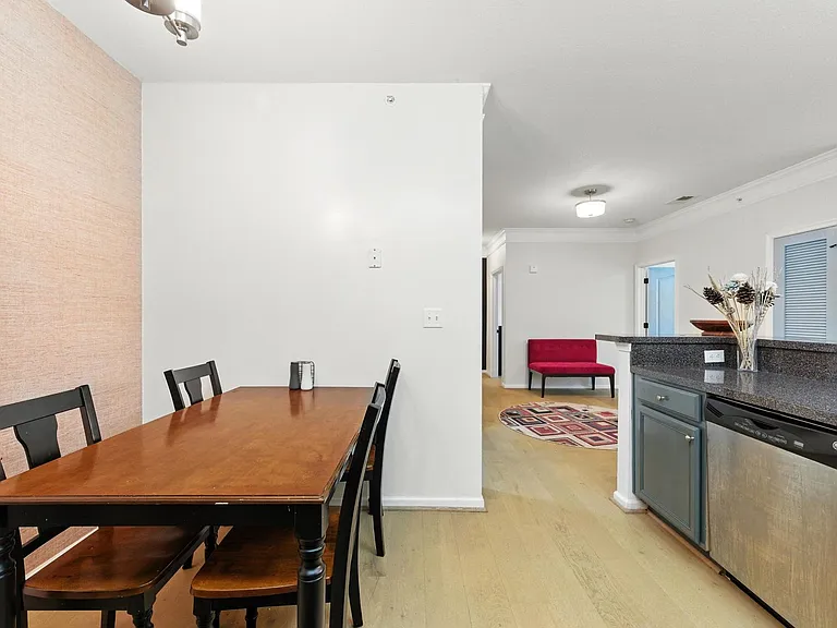 522 Knolls Dr #306 — Photo 8
