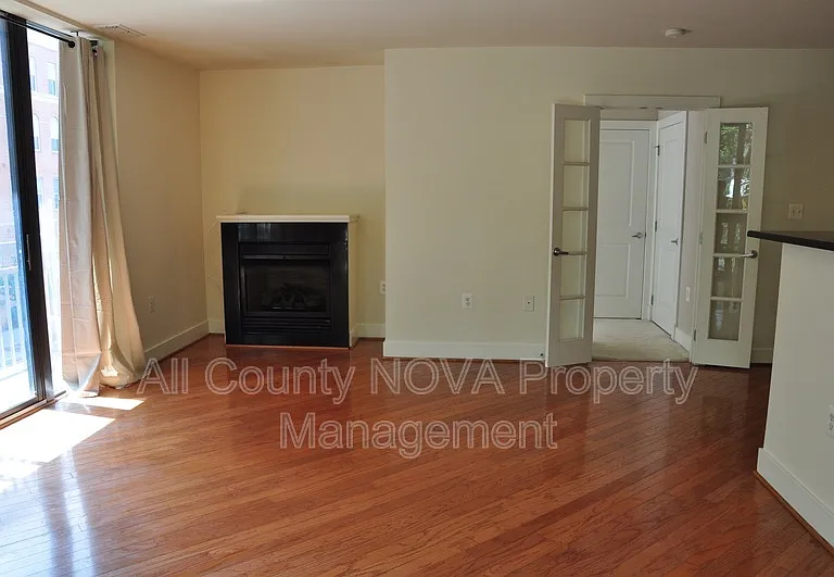 1200 N Hartford St #212 — Photo 9