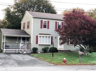 27 Village Dr, Dartmouth, MA 02747