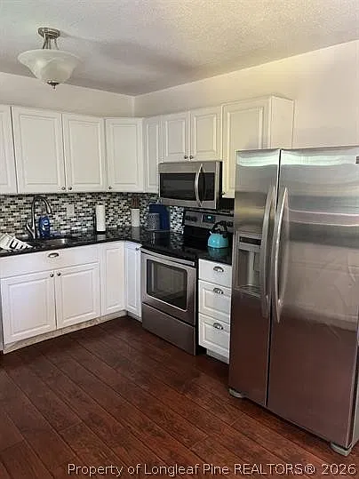 3 bed, 2.0 bath, 1601 sqft, $1,350 — Photo 4