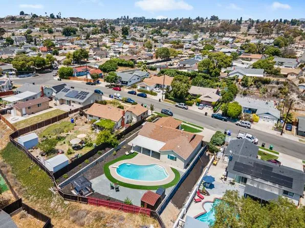 2790 Rhoades Rd, San Diego, CA 92139