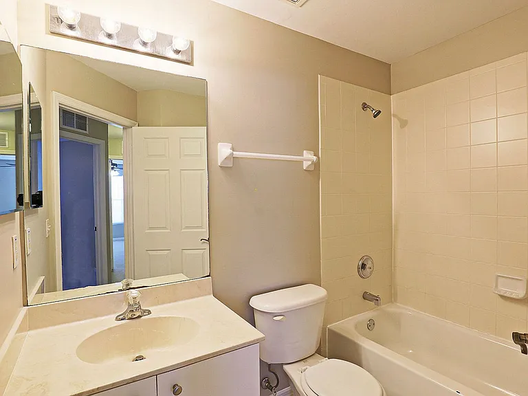 3647 Pine Oak Cir #107 — Photo 12