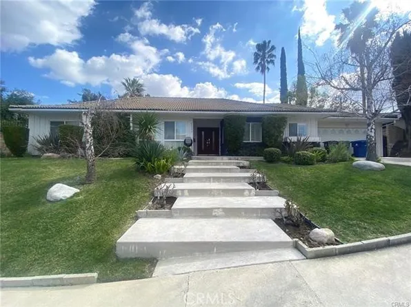 23552 Kivik St, Woodland Hills, CA 91367
