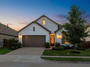 1412 Eclipse Rd, Aubrey, TX 76227