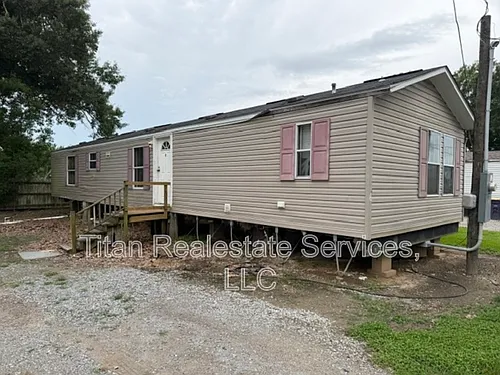 1835 S Lake Arthur Ave #6 Photo 1