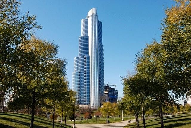 1st image of 1211 S Prairie Ave APT 5302