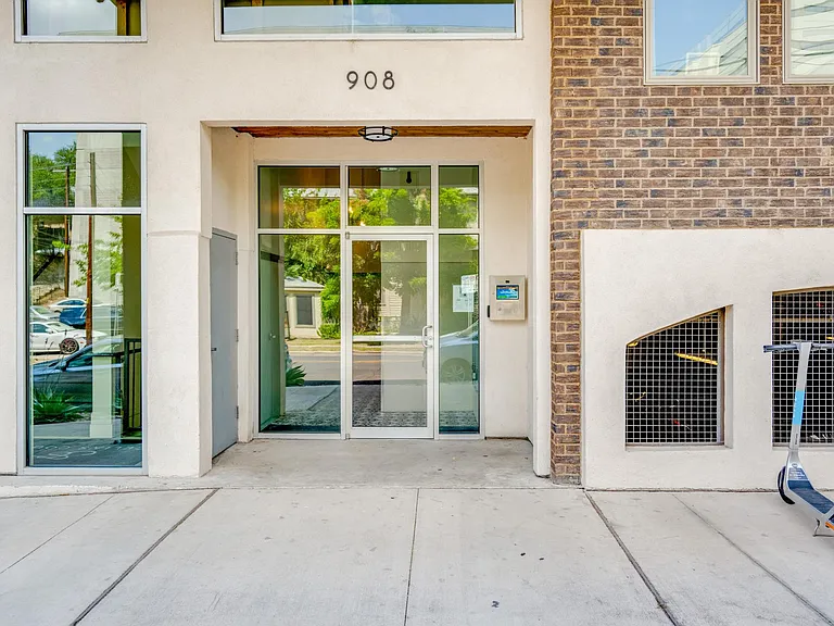 908 Nueces St #12 — Photo 30