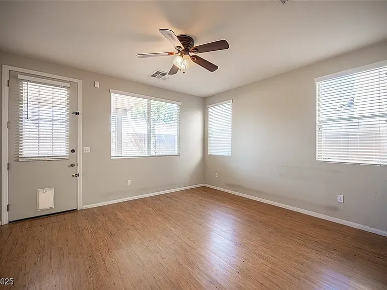 8368 Creek Canyon Ave — Photo 14