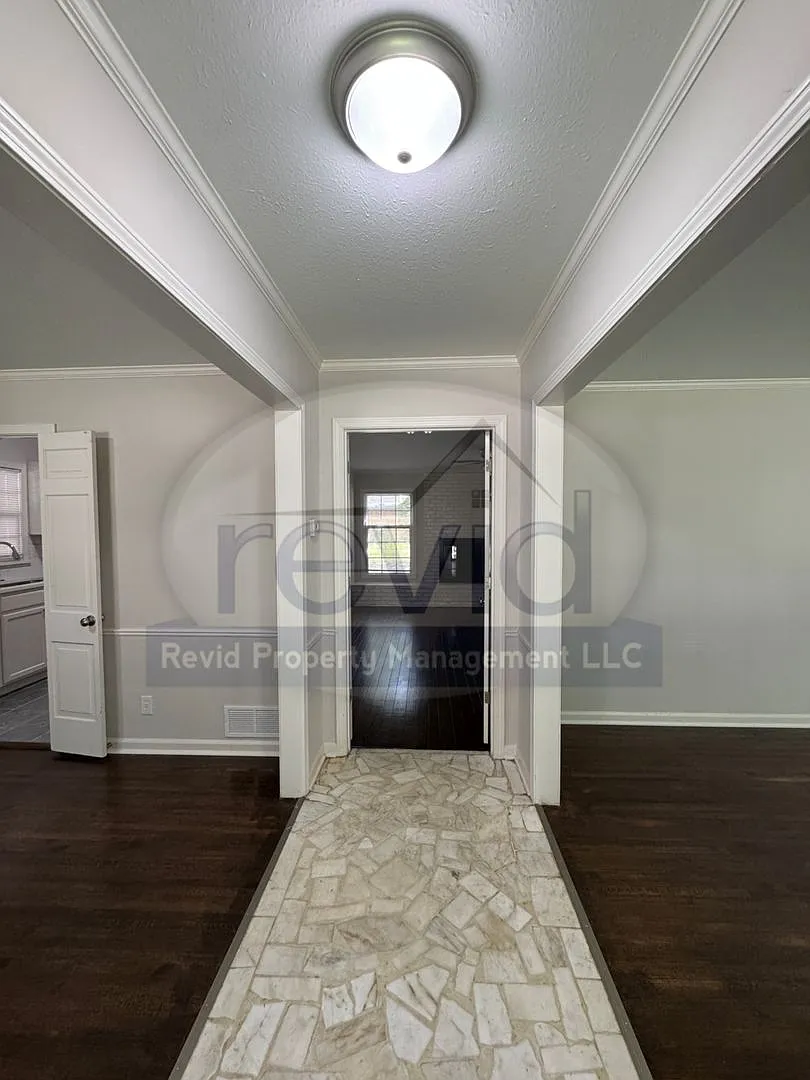 5467 Derron Ave. — Photo 3