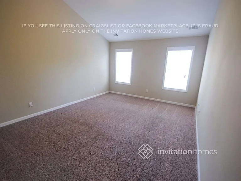 3252 Shady Valley Ct — Photo 2