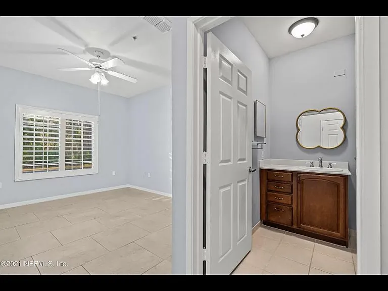 510 Florida Club Blvd — Photo 11
