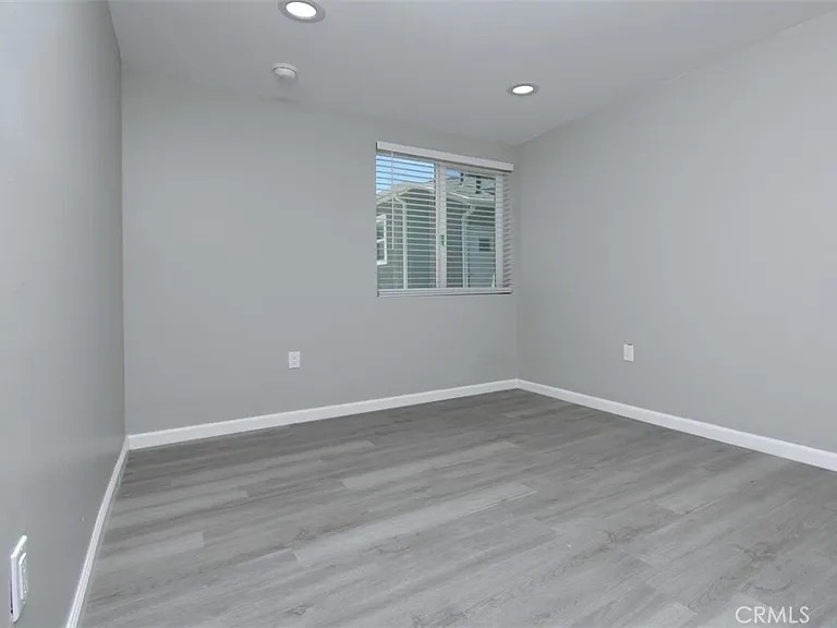 14336 Tiara St — Photo 12