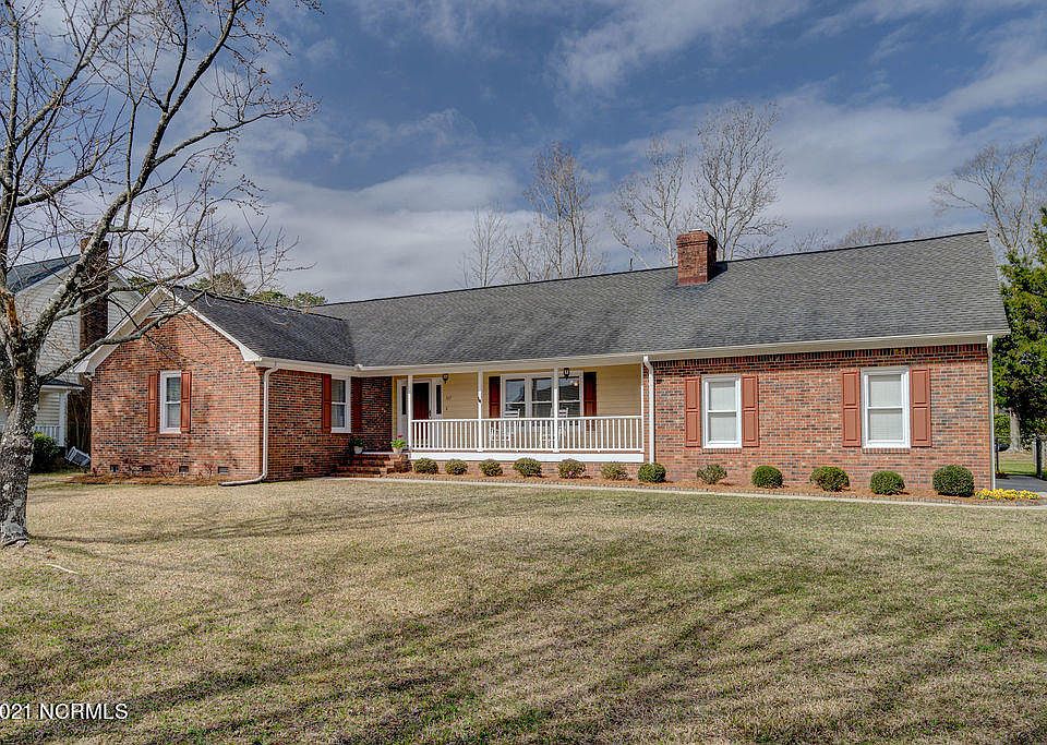 1st image of 317 Greenwich Ln