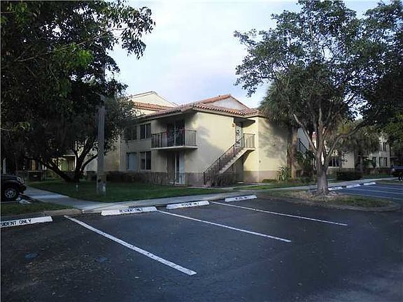 2nd image of 10733 Cleary Bl 205 #205