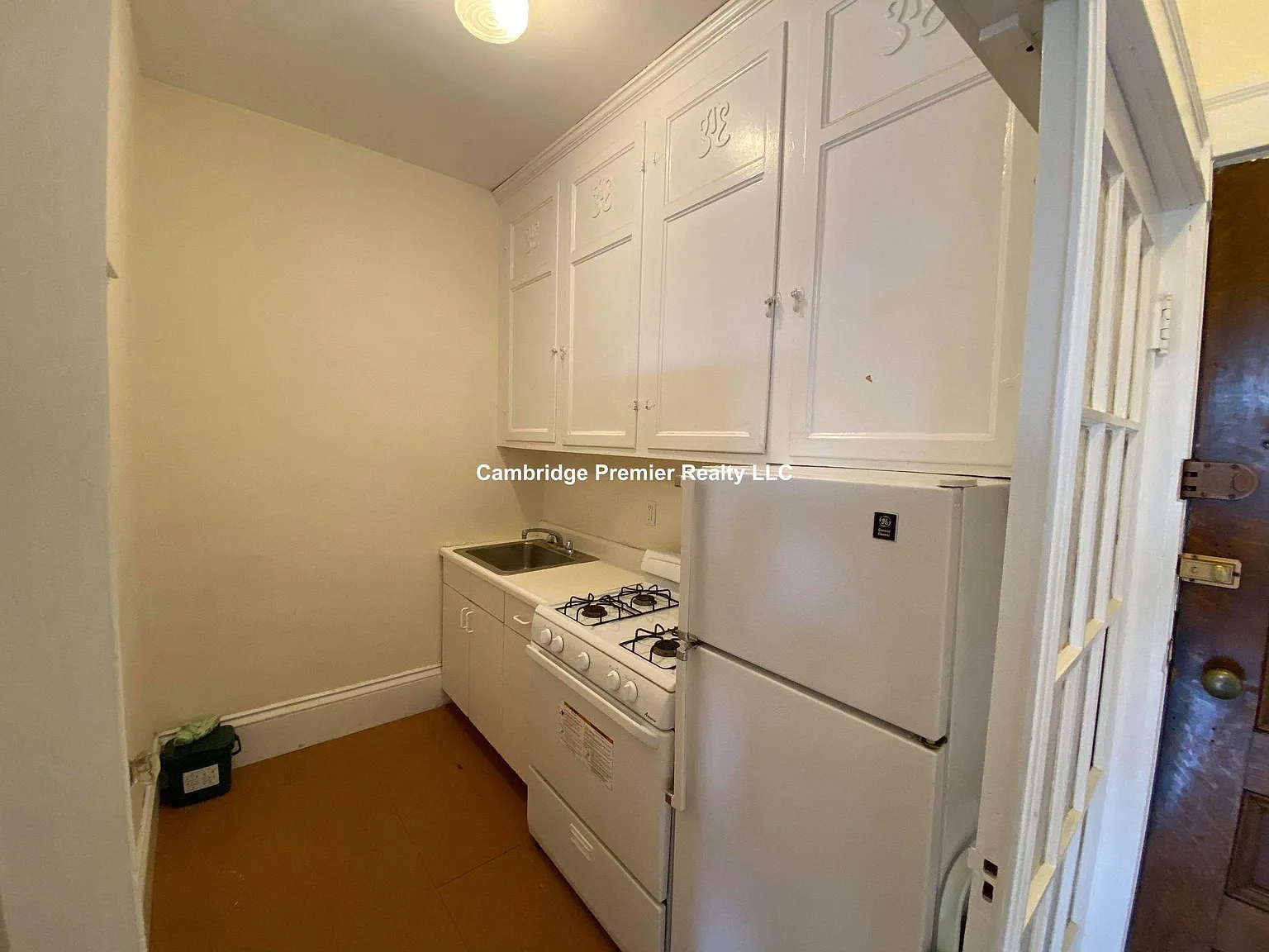 2 Ware St — Photo 4