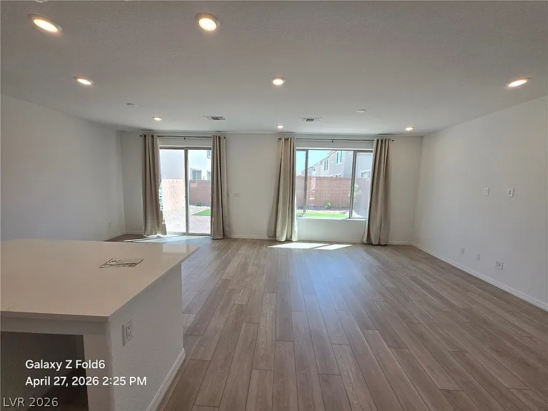 5925 Obsidian Sky Ave — Photo 6
