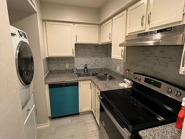 8055 Cambridge St #22 — Photo 7