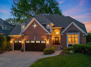 932 Waverly Rd, Glen Ellyn, IL 60137