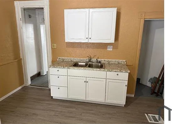 817 Madison Ave — Photo 17