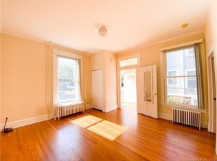 241 Edwards St #1B, New Haven, CT 06511