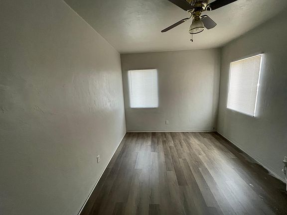3rd image of 120 N Franklin St #1