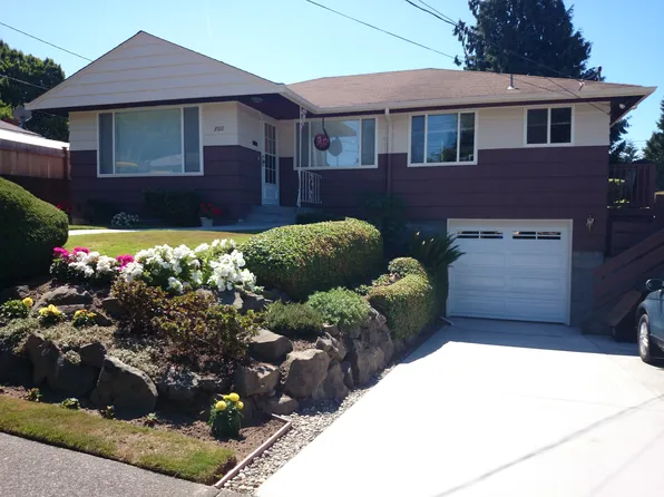 3511 SW Rose St, Seattle, WA 98126
