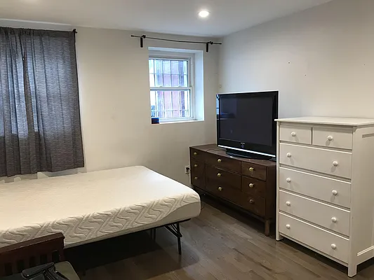 Rented by Avenue Sotheby's International Realty | media 14