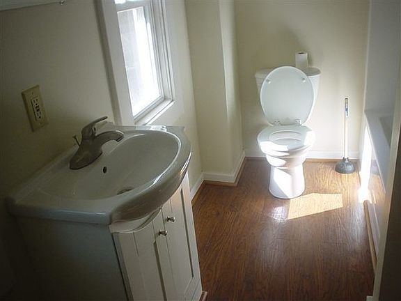 5th image of 808 E Iron Ave