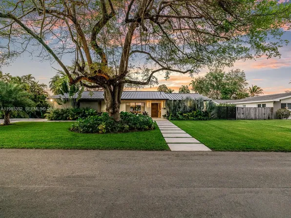 7945 SW 141st Ter, Palmetto Bay, FL 33158