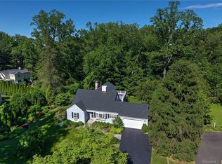 198 Glen Arden Dr, Fairfield, CT 06824