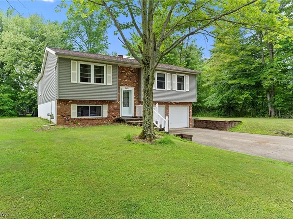 2409 Pleasantview Ave, Ashtabula, OH 44004