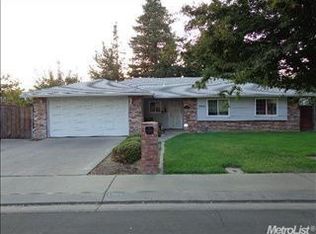 1305 Kara Ln, Modesto, CA 95355