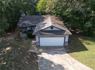 1125 E Township St, Fayetteville, AR 72703