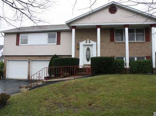 4308 Beaufort Hunt Dr, Harrisburg, PA 17110