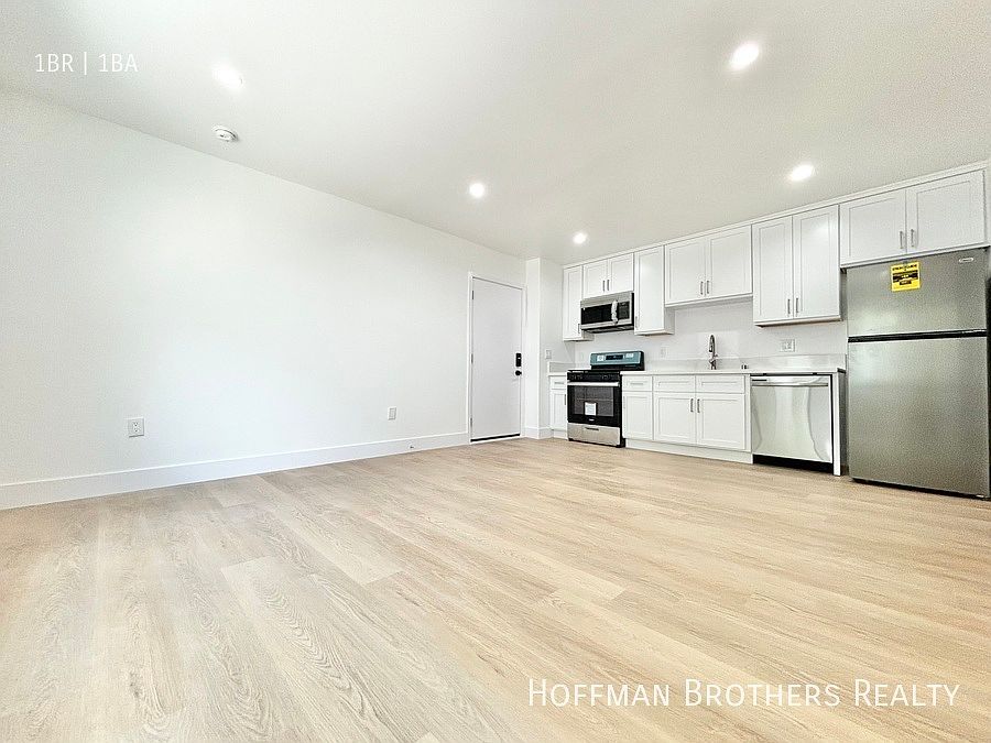 1st image of 1002 N Coronado St #4