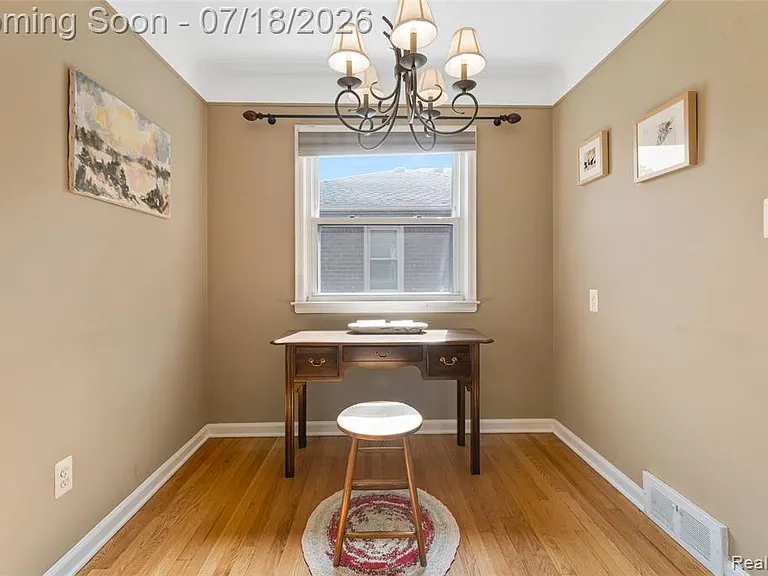 437 W Sunnybrook Dr — Photo 10