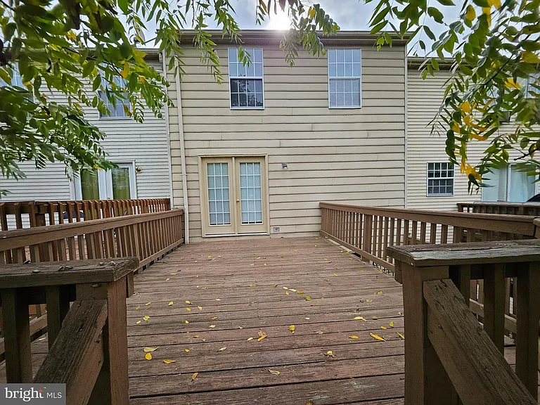 104 Township Ct — Photo 32