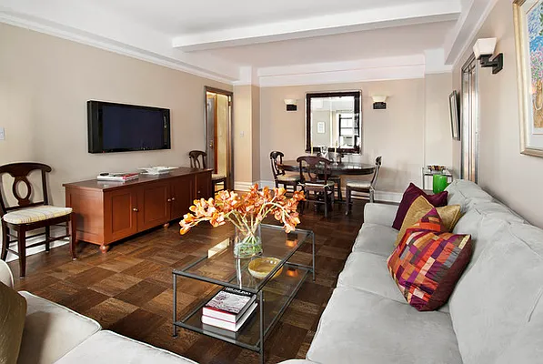 Sold by BLU Real Estate | media 18