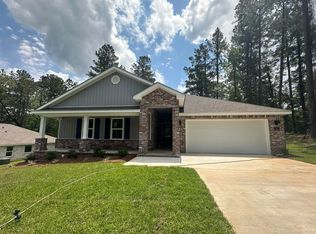 33 Vermont Dr, Petal, MS 39465