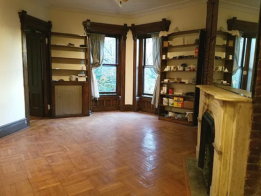 Rented by Harriet Brand, LREB | media 54